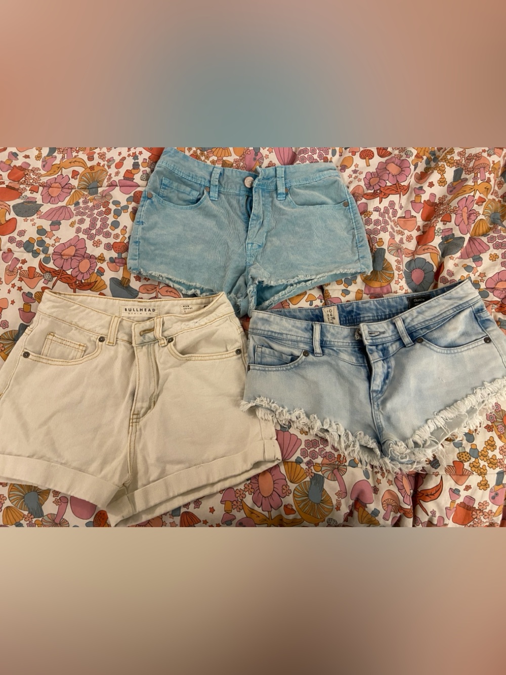 Bundle of 3 shorts size 0-1 Volcom, Bullhead, Roxy